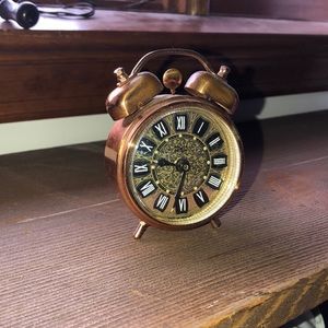 Mini gold clock